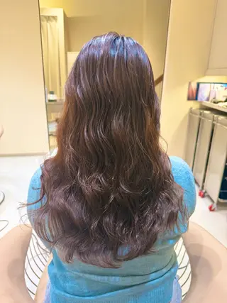 ロング パーマ Ｈａｉｒ’ｓ Ｇａｌｌeｒｙ所属・コテ巻きパーマ 阪上 沙織のヘアスタイル