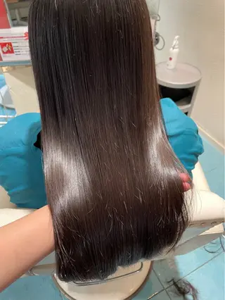ロング 髪質改善/酸性ストレ ート/ブリーチ縮毛のヘアスタイル