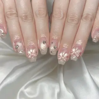 ネイル L'oeillet HIBIKIのネイルデザイン