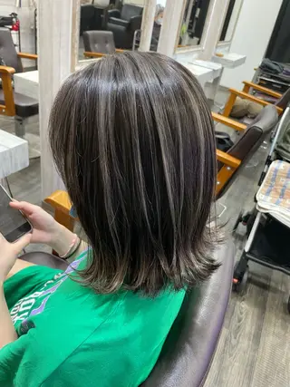 カラー mignon あゆみのヘアスタイル