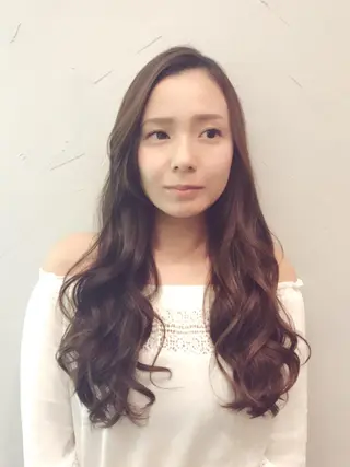 ロング カラー 髪質改善TR 透明感カラーHanaのヘアスタイル