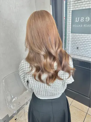 ロング カラー 安田 愛琉のヘアスタイル