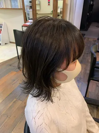 ミディアム カラー 梶原 真帆のヘアスタイル