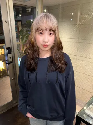 セミロング カラー givet所属・心斎橋/デザインカラ ー/海外風/ナツミのヘアスタイル