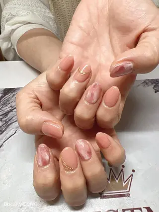 ネイル ガレンドウ 白澤 愛子のネイルデザイン