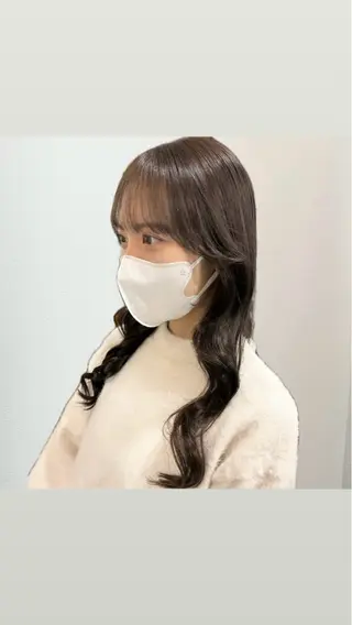 ロング カラー 拝頭　奈枝 Beretのヘアスタイル