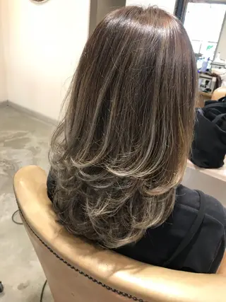 ミディアム カラー パーマ ヘアアレンジ キッズ ネイル マツエク・マツパ 韓国♡ハイライト ♡YURIのヘアスタイル