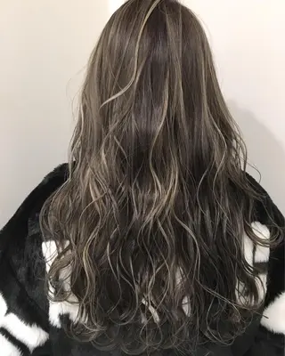 ロング カラー 🌈評価No.1🌈 艶髪カラー❌エクステのヘアスタイル
