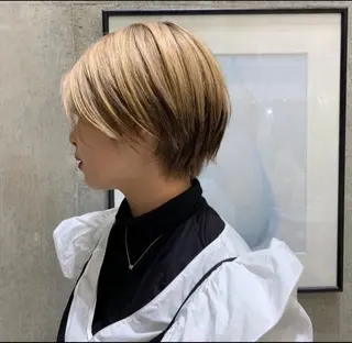 ショート カラー 立石 タテイシのヘアスタイル