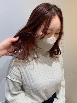 ショート カラー 片岡 由依のヘアスタイル