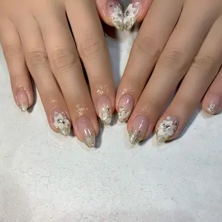 ネイル Tiara♛ティアラ 山口くるみのネイルデザイン