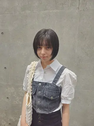 ミディアム カラー OMA　 カタギシのヘアスタイル