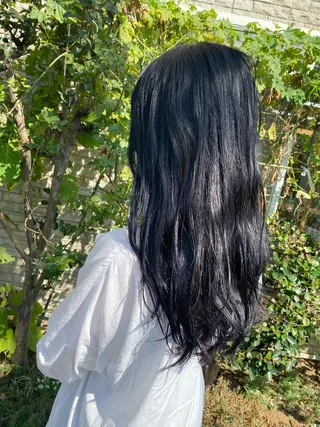 ロング 永沼 真依のヘアスタイル