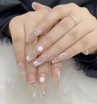 ネイル Queens ひなのネイルデザイン