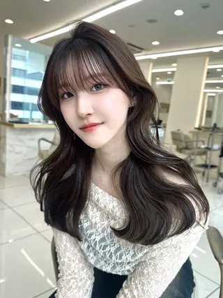 セミロング 森田 真由香のヘアスタイル