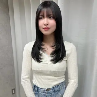 セミロング カラー はちすか るかのヘアスタイル