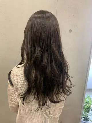 セミロング おせ ちさとのヘアスタイル