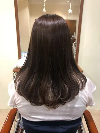 セミロング カラー ニイムラ ミキのヘアスタイル