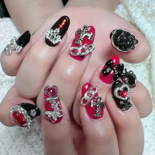 ネイル 新山 聖のネイルデザイン