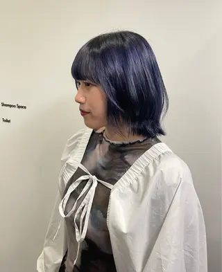 ミディアム カラー inchelsea ririkaのヘアスタイル