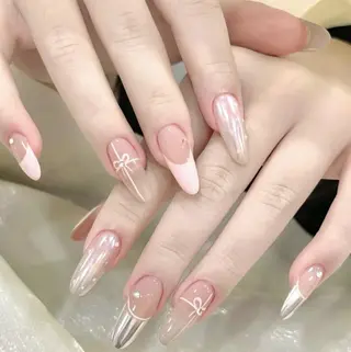 ネイル VIVIAN エイのネイルデザイン