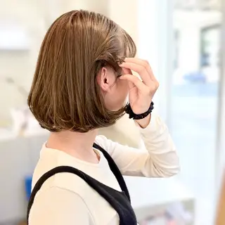 ショート カラー 梅田美容室/レイヤー /ベージュ/miyuのヘアスタイル