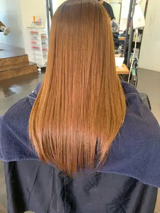 セミロング ブリーチ毛に縮毛矯正 ✨カラー✨山田 正幸のヘアスタイル