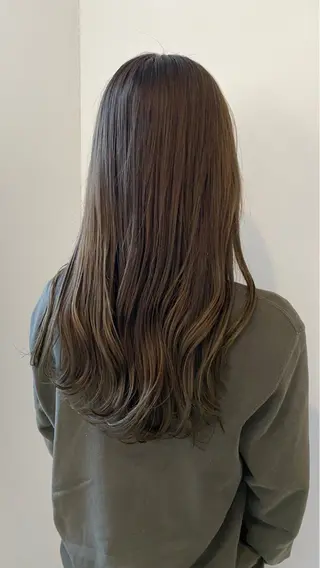 ロング ミディアム／ ヒグレアキコのヘアスタイル