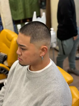 メンズ メンズヘアササキ所属・フルハタヒロト 六本木理容師のヘアスタイル