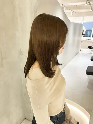 ミディアム カラー 切りっぱなしボブ/ 艶カラー/綾莉のヘアスタイル