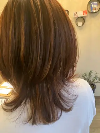 ミディアム ヤマモト ヒロミのヘアスタイル