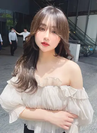 ミディアム カラー 木屋元一/透明感 /前髪/ショートボブのヘアスタイル