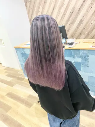 ロング ケアブリーチ 黒瀬有汰のヘアスタイル