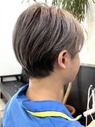 ミディアム 正分 真美のヘアスタイル