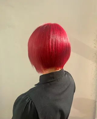 ショート 🩷艶カラー 🧡💛リサ🫧のヘアスタイル