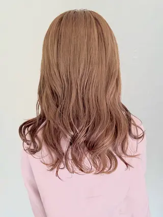 セミロング カラー 伊藤 さやかのヘアスタイル