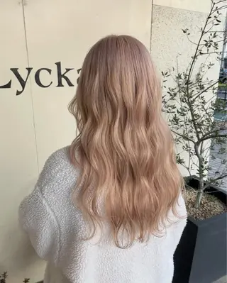 ロング カラー 谷口晴美　ピンク / 透明感カラーのヘアスタイル