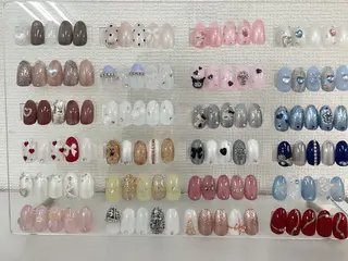 ネイル パーツ全部¥110 サロンミミのネイルデザイン