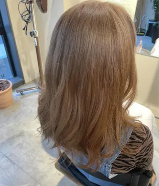 セミロング カラー RHAIRSALON 西山梓のヘアスタイル