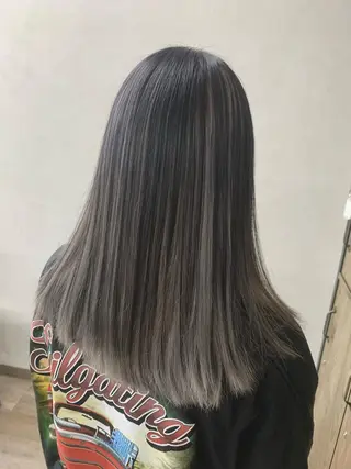 ミディアム カラー 🌷かわばた めい🌷のヘアスタイル
