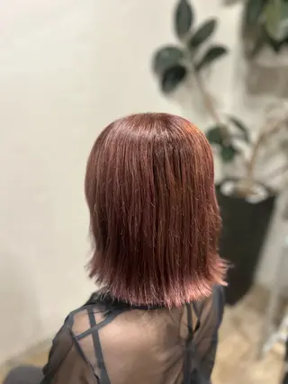 ミディアム ヨシタニ ヒナタのヘアスタイル