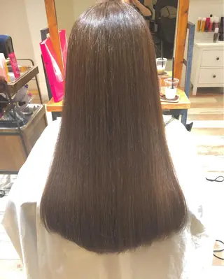 ロング ハイトーン×髪質改善 KENTAのヘアスタイル