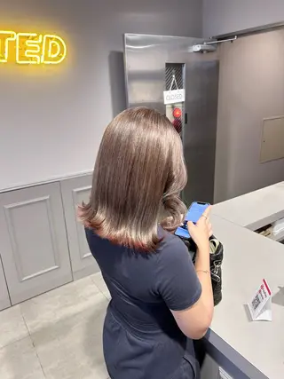 カラー 透明感ベージュ🤎 ナチュラルレイヤーのヘアスタイル