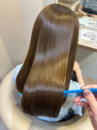 ロング おくざわ ゆりのヘアスタイル