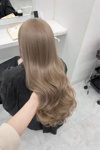 カラー 透明感ベージュ🤎 ナチュラルレイヤーのヘアスタイル