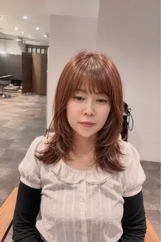 ミディアム 🎀似合わせカット /艶感カラー/長谷のヘアスタイル