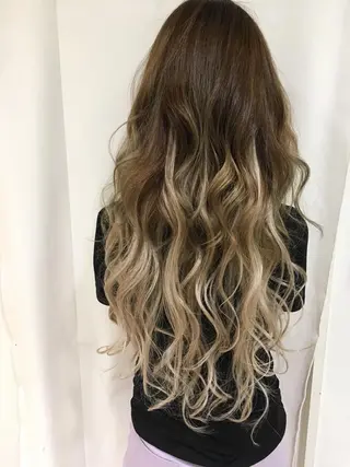 ロング カラー パーマ ヘアアレンジ マツエク・マツパ きむえり/髪質改善 /うねり広がり改善のヘアスタイル