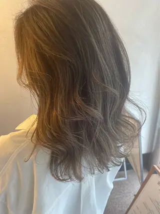 ロング カラー attrait茅ヶ崎 関根美歩のヘアスタイル