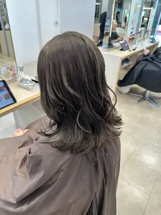 ミディアム カラー 艶髪 黄金比みくのヘアスタイル