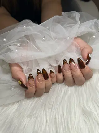 ネイル AOAQUA SHIORIのネイルデザイン
